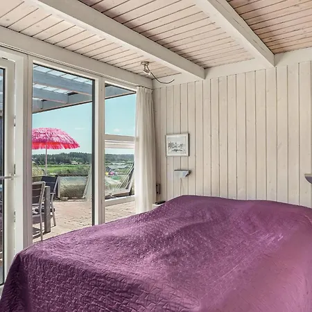 3 Bedroom Beautiful In * Løkken