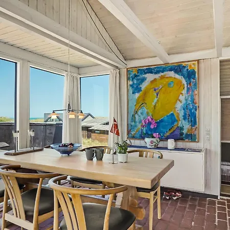 בית נופש 3 Bedroom Beautiful In לוקן