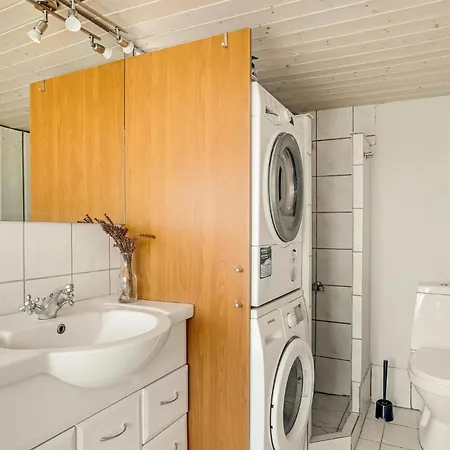 3 Bedroom Beautiful In * Løkken